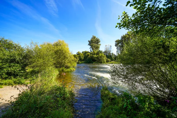 Bad Wildungen yakınlarındaki Eder 'de sohlgleite nehri çevreleyen doğa koruma alanıdır..
