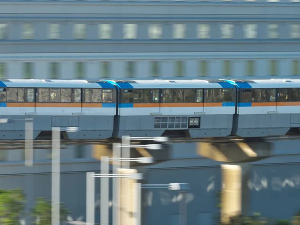 日本东京 2020年10月31日 汉田国际机场附近的一列单轨列车 — 图库照片