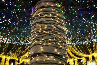 Tokyo, Japonya-8 Aralık 2020: Tokyo 'da güzel Noel aydınlanması