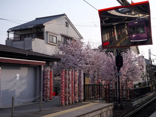 Kyoto Ιαπωνία Απριλίου 2021 Kyoto Randen Arashiyama Station Platform Morning — Φωτογραφία Αρχείου