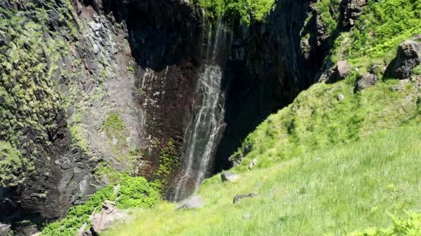 Хоккайдо Японія Червня 2021 Водоспад Фурепе Національному Парку Шіретоко Влітку — стокове відео