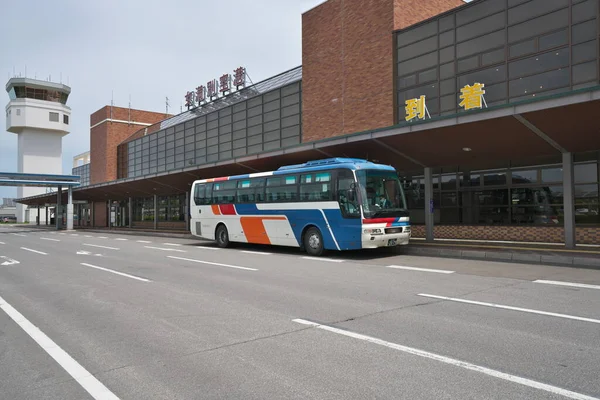 Хоккайдо Японія Червня 2021 Автобуси Зупиняються Таксі Стоять Аеропорту Меманбетсу — стокове фото