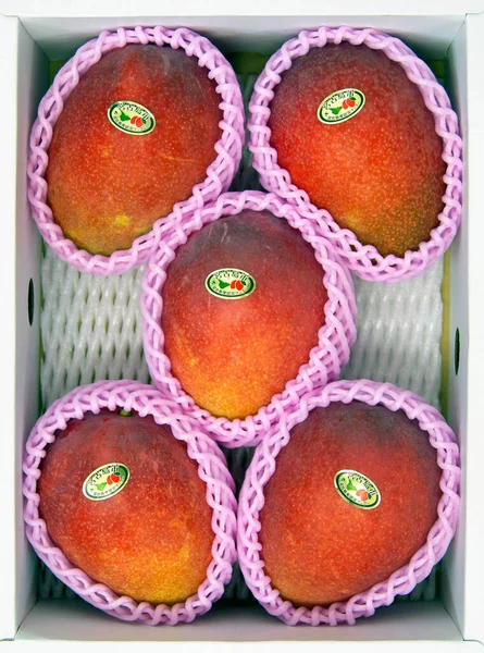 Okinawa Japón Junio 2021 Mangos Manzana Maduros Caja Hechos Isla —  Fotos de Stock
