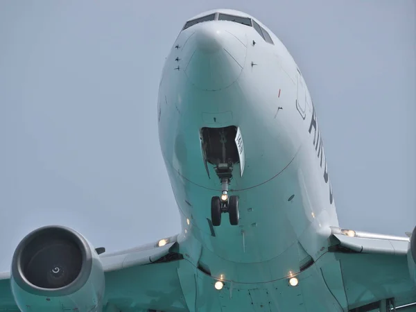 Okinawa Japonya Temmuz 2021 Japonya Gelen Hava Araçlarının Iniş Takımlarının — Stok fotoğraf