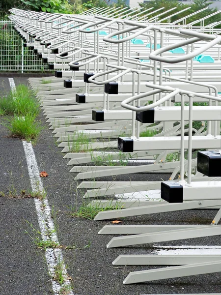Τόκιο Ιαπωνία Αυγούστου 2021 Υπαίθριες Διώροφες Εγκαταστάσεις Στάθμευσης Ποδηλάτων — Φωτογραφία Αρχείου