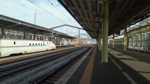 Tokyo Japan September 2021 Joetsu Shinkansen Dubbeldäckare Tåg Max Anländer — Stockvideo