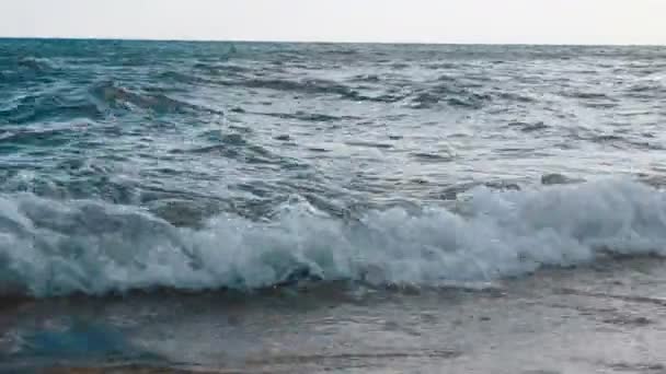 Playa de mar de piedra — Vídeos de Stock