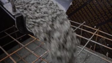 İnşaat için endüstriyel ölçekli beton dökülmesi