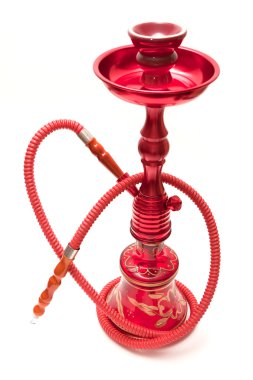 Beyaz arka plan üzerinde izole kırmızı nargile
