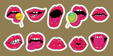 Seksi kadın dudaklarıyla süslenmiş şirin yapışkan etiketler.
