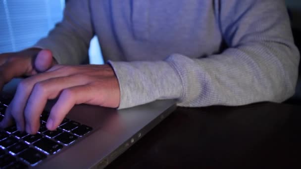 A man writing something on computer — Stock Video