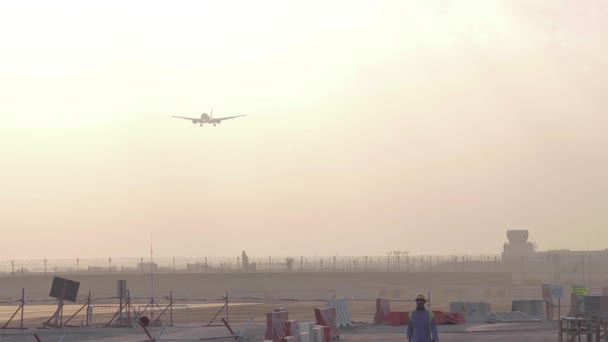 Abu Dhabi / UAE / 3 December 2014 - Construction site at the airport — Stock Video