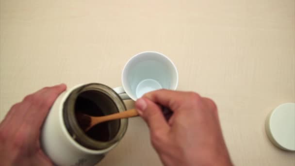 Préparation instantanée de café noir 