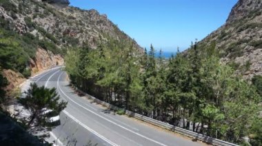 Doğa, muhteşem Crete manzarası, Kandiye giden yol.