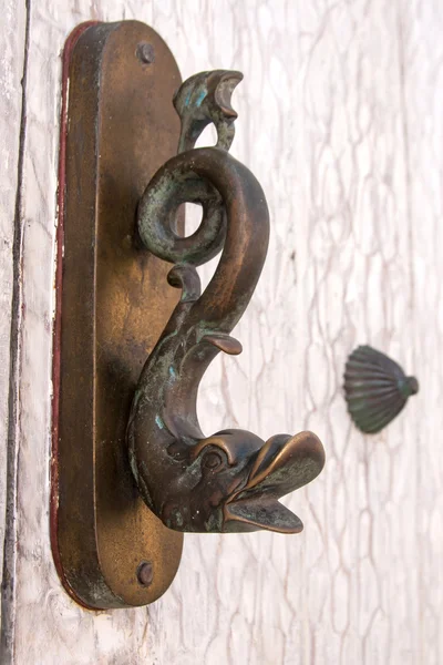 Door knocker fish shaped — Stock Photo, Image