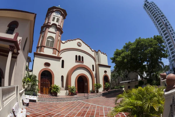 Iglesia de Santa Cruz de Manga —  Fotos de Stock