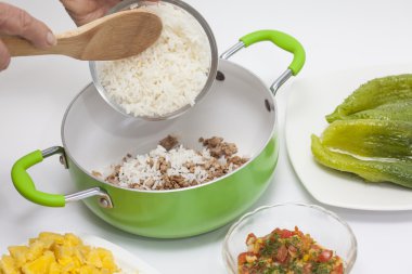 Mix doldurma salatalık dolması, hazırlık