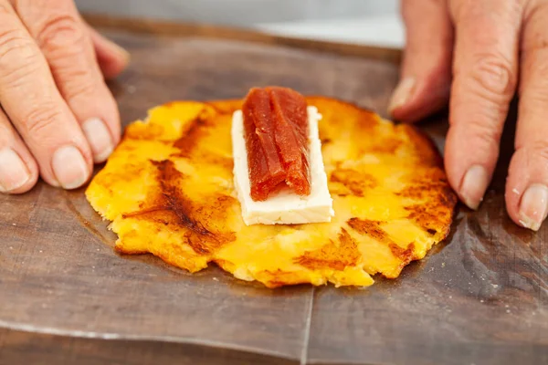 콜롬비아에 라브라 자도라고 불리는 발레델 코카에서 전통적 요리를 준비하고 — 스톡 사진