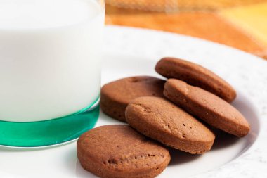 Kolombiya 'nın Valle del Cauca bölgesinden geleneksel kurabiyelere cucas denir.