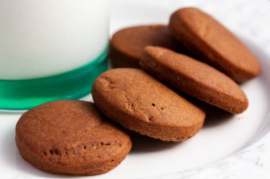 Kolombiya 'nın Valle del Cauca bölgesinden geleneksel kurabiyelere cucas denir.