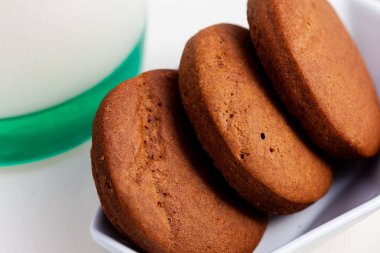 Kolombiya 'nın Valle del Cauca bölgesinden geleneksel kurabiyelere cucas denir.