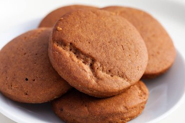 Kolombiya 'nın Valle del Cauca bölgesinden geleneksel kurabiyelere cucas denir.