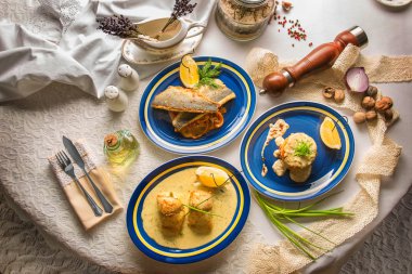 Balık yemekleri bir kremalı sos