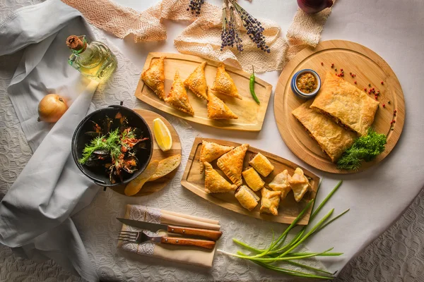 Frische hausgemachte Kuchen und Torten — Stockfoto