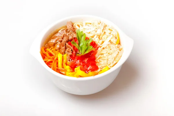 Japońska zupa z wołowiny, marchew i kapustoy — Zdjęcie stockowe