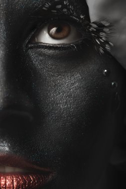 Yaratıcı Gotik tarzı genç bir kızın portresi