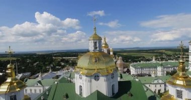 Hava Pochaev Manastırı, Ukrayna 'daki Ortodoks Kilisesi, Yazın Pochayiv Lavra, Pochaiv Lavra Manastırı Havacılık Manastırı