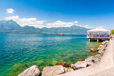 Lake garda İtalya görüntüleyin