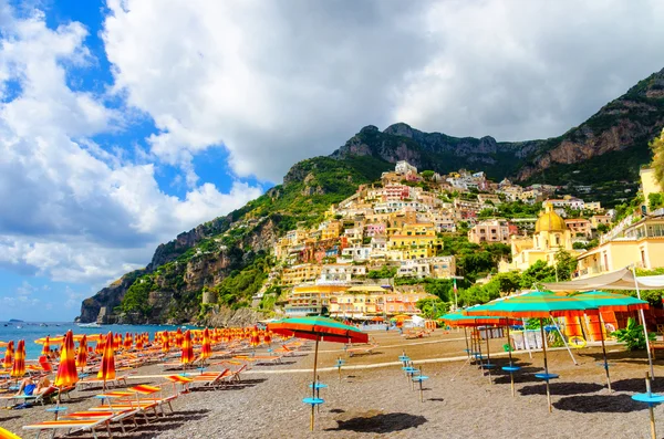 Visa på Positano på Amalfi kusten, Kampanien, Italien — Stockfoto