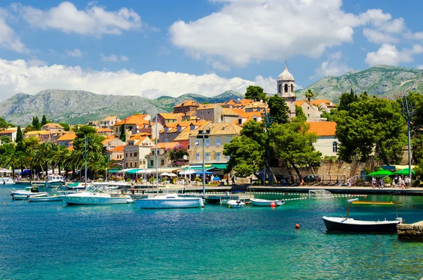 Vista sobre Cavtat en Dalmacia del Sur cerca de Dubrovnik, Croacia — Foto de Stock