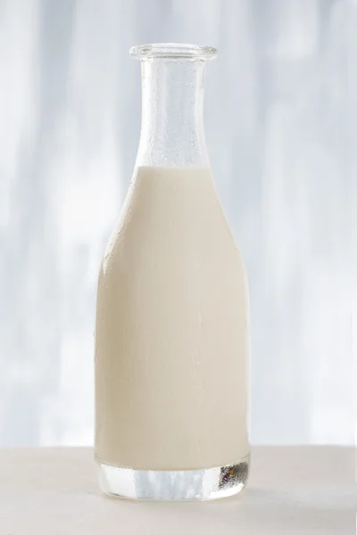 Botella de leche —  Fotos de Stock