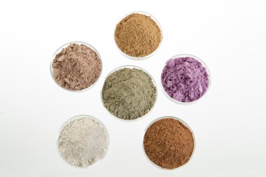 Spa ve vücut tedavi için kil kozmetik paleti