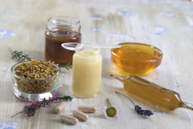 Diyet ek - organik bal arı ürün ile kompozisyon