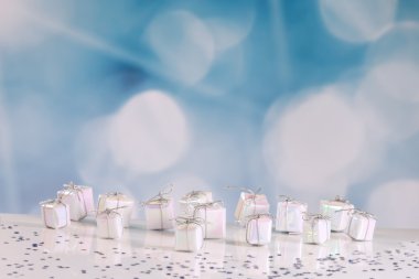 Gümüş Noel süslemesi