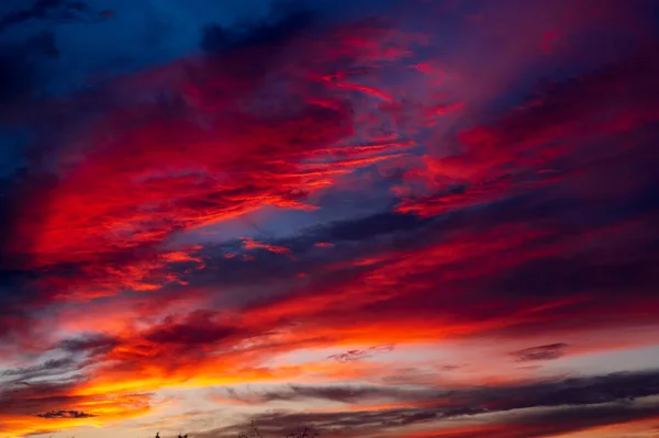 Sol Quente Antes Pôr Sol Noite Campo — Fotografia de Stock