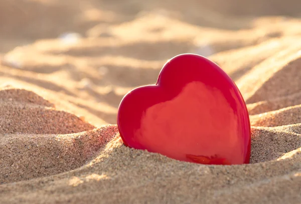 Herz am Strand — Stockfoto