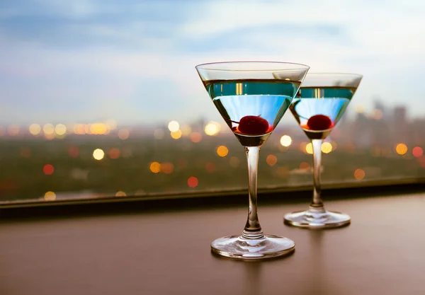 Martini in the city — Stock Photo, Image