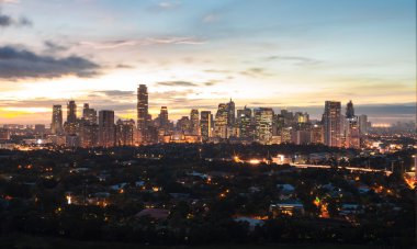Geceleri Manila