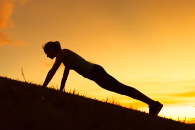 kadının yapması Push ups