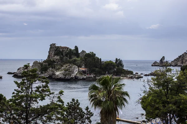 Isola Bella ünlü plaj