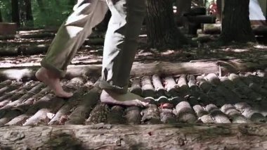 Ormanda Duyusal Yolda Yalınayak Yürüyüş, Farkındalık ve Rahatlama