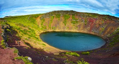 İzlanda'daki krater