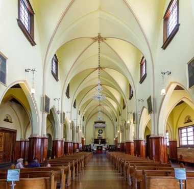 Montserrat Sığınağı 'nın içi. Bogota' daki Monserrate Dağı 'ndaki Katolik türbesi..