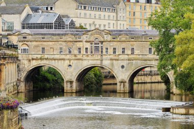 Pultney Köprüsü ile Bath Spa Şehir Görünümü