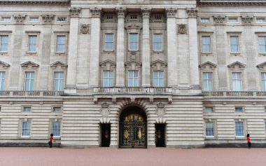 Buckingham Sarayı Dış Görünümü.
