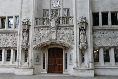 Westminster Middlesex Guildhall yüksek mahkeme görünümü.